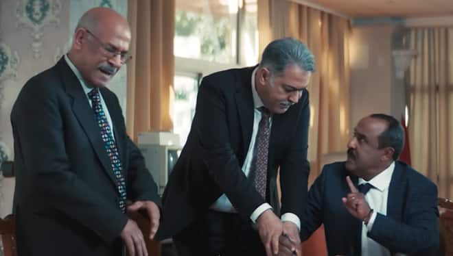 LES MANIPULATEURS (CHLAHBIA)